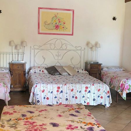 Casale Fedele Family Relax B&B Vicino Al Borgo Рончилионе Екстериор снимка