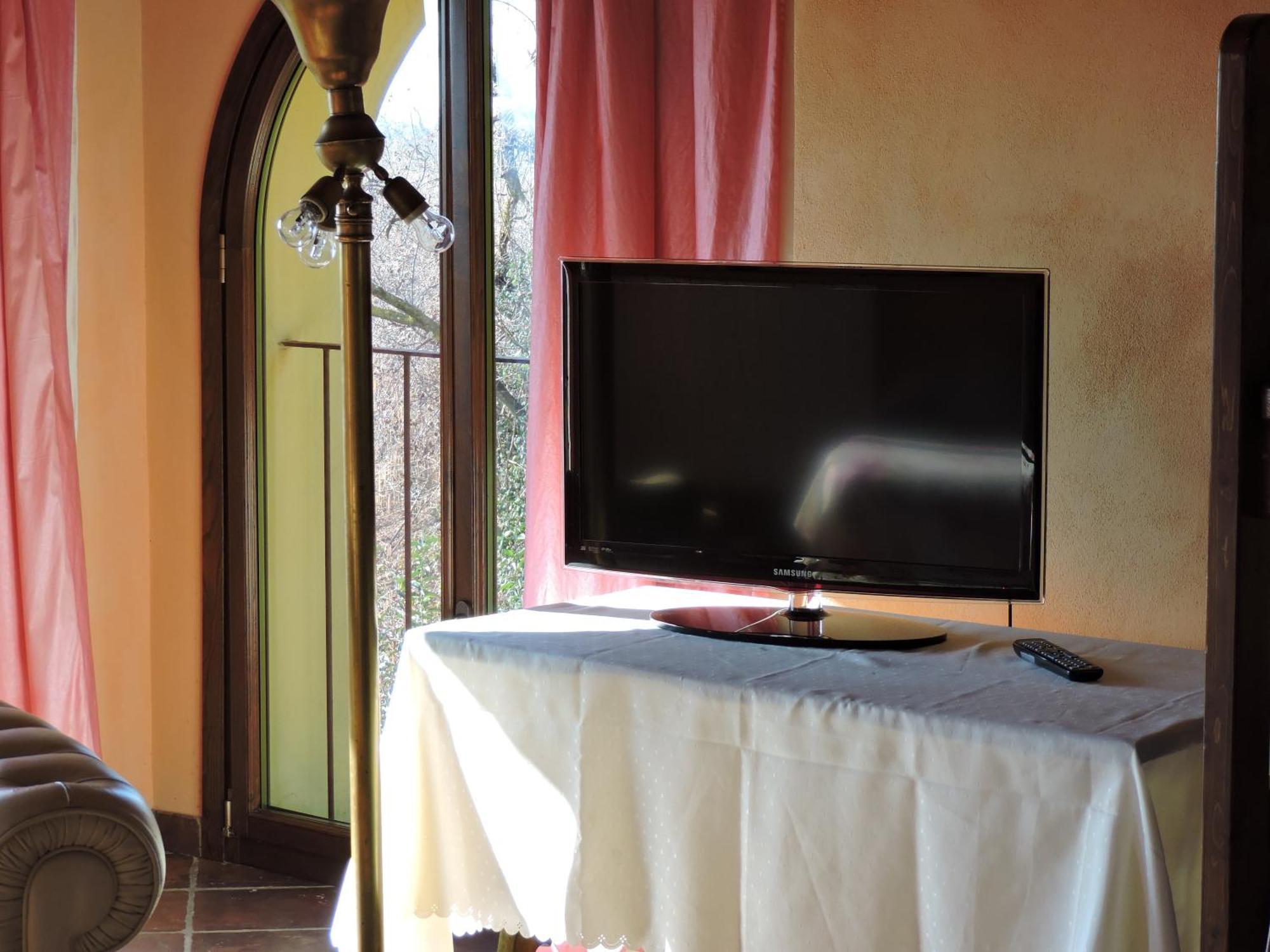 Casale Fedele Family Relax B&B Vicino Al Borgo Рончилионе Екстериор снимка