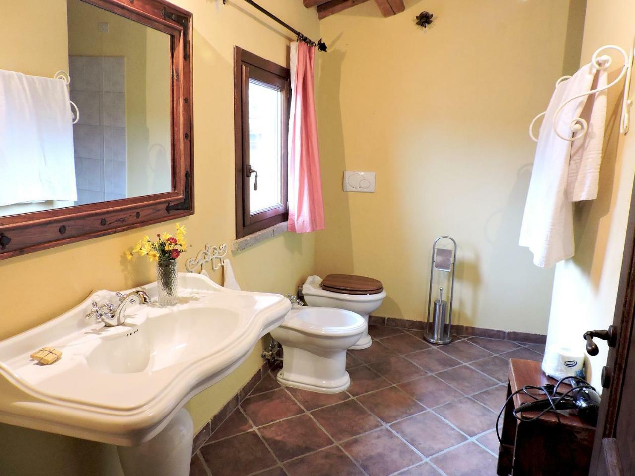 Casale Fedele Family Relax B&B Vicino Al Borgo Рончилионе Екстериор снимка