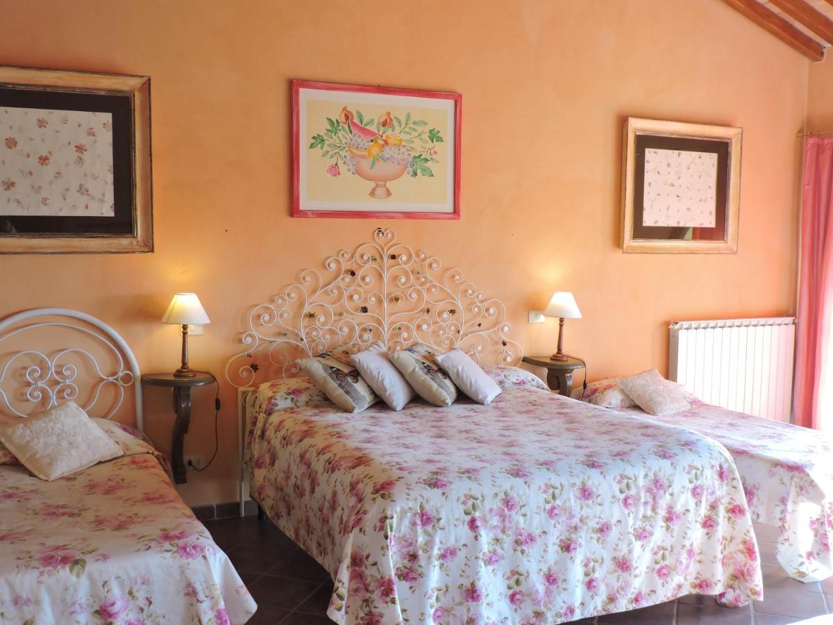 Casale Fedele Family Relax B&B Vicino Al Borgo Рончилионе Екстериор снимка